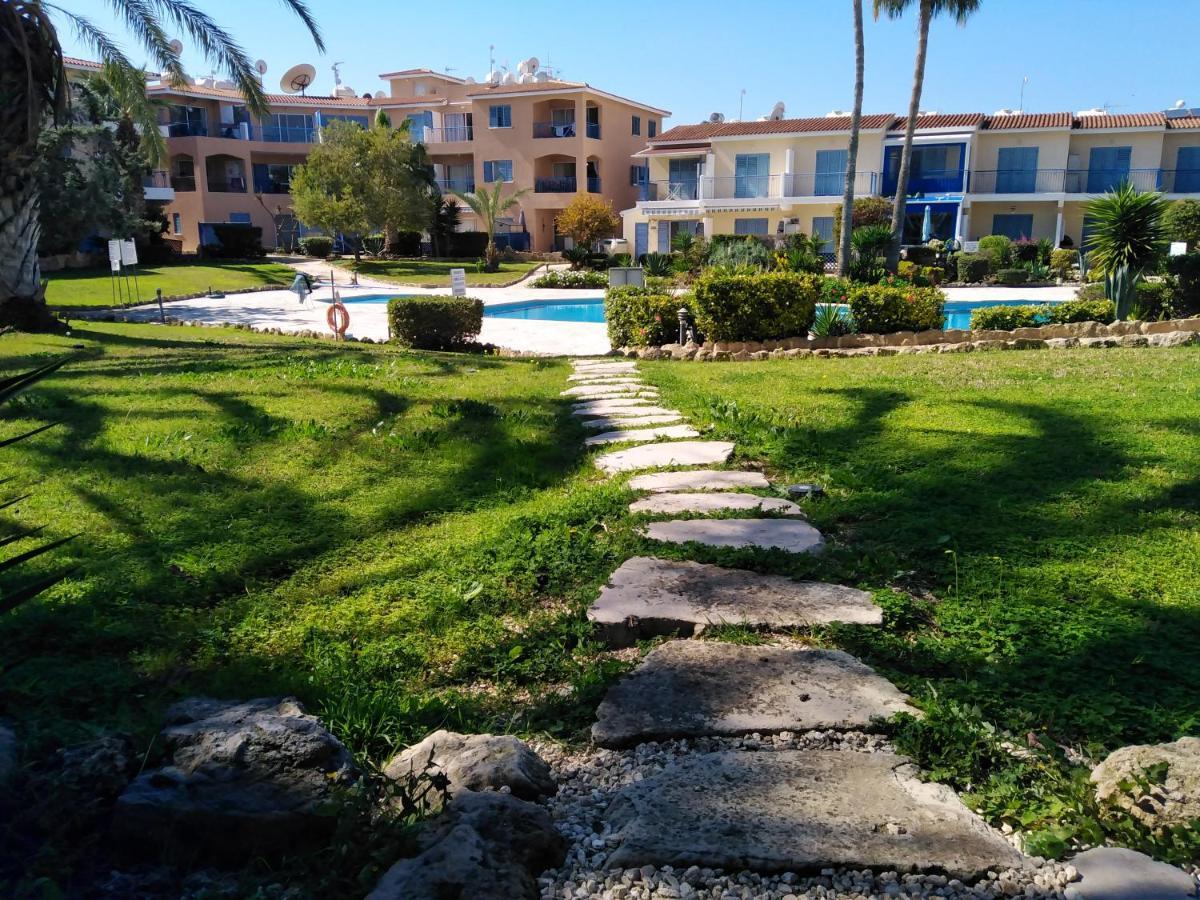 Paradise Gardens II Anastasia Apartment Paphos Exterior photo